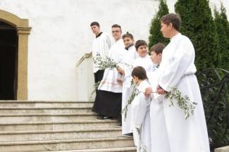Cvjetnica u Požegi: Procesija i sveta misa u katedrali