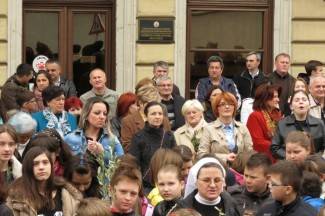 Cvjetnica u Požegi: Procesija i sveta misa u katedrali