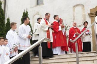 Cvjetnica u Požegi: Procesija i sveta misa u katedrali