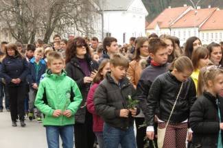 Cvjetnica u Požegi: Procesija i sveta misa u katedrali