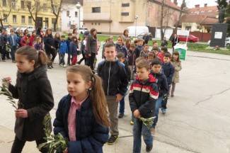Cvjetnica u Požegi: Procesija i sveta misa u katedrali