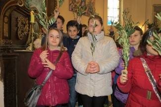 Cvjetnica u Požegi: Procesija i sveta misa u katedrali