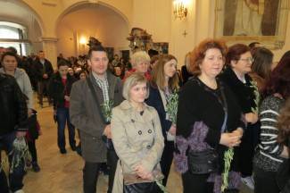 Cvjetnica u Požegi: Procesija i sveta misa u katedrali