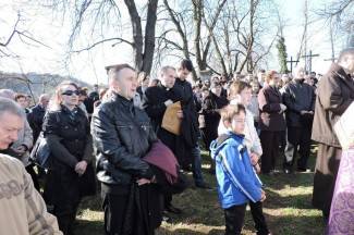 Veliki petak u Požegi: Križni put na Kalvariji