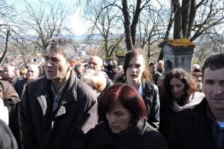 Veliki petak u Požegi: Križni put na Kalvariji