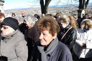 Veliki petak u Požegi: Križni put na Kalvariji