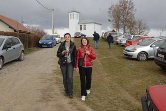 Požežani s gostima u vinogradima slave Grgurevo 