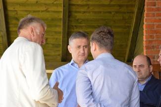 Vrh HDZ-a u Venju kod Enjingija: Pogledajte tko je sve došao