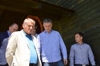 Vrh HDZ-a u Venju kod Enjingija: Pogledajte tko je sve došao