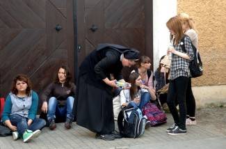 Požega: Biskupijski križni put mladih