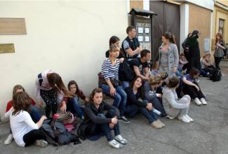 Požega: Biskupijski križni put mladih