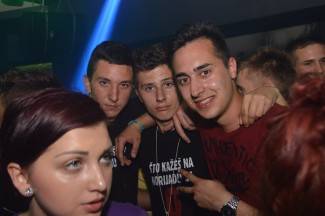 Norijada u Platinumu: Maturanti slavili kraj srednje škole do kasno u noć