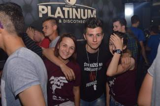 Norijada u Platinumu: Maturanti slavili kraj srednje škole do kasno u noć