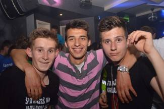 Norijada u Platinumu: Maturanti slavili kraj srednje škole do kasno u noć