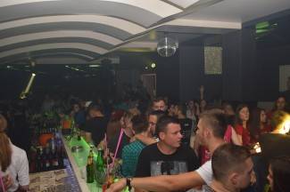 Norijada u Platinumu: Maturanti slavili kraj srednje škole do kasno u noć