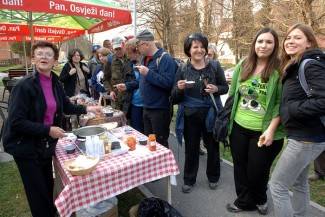 Velika: Papučki jaglaci 2012. - okupljanje