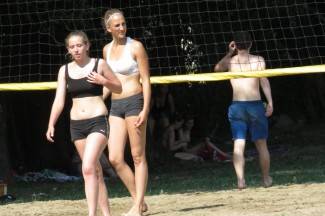 Vrhunac toplinskog vala: Požežani potražili spas na bazenima