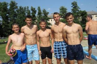 Vrhunac toplinskog vala: Požežani potražili spas na bazenima