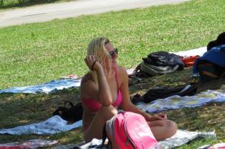 Vrhunac toplinskog vala: Požežani potražili spas na bazenima