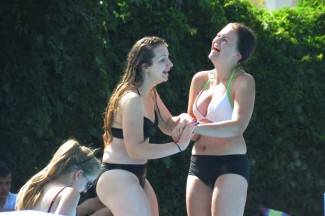 Vrhunac toplinskog vala: Požežani potražili spas na bazenima