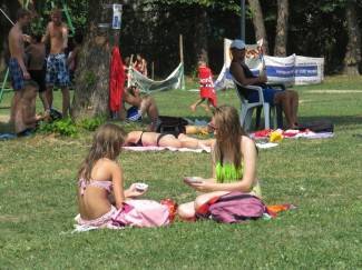 Vrući dan na požeškim bazenima: 9.8.2015.