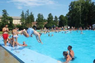 Vrući dan na požeškim bazenima: 9.8.2015.