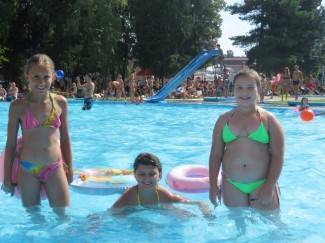 Vrući dan na požeškim bazenima: 9.8.2015.