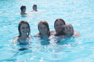 Vrući dan na požeškim bazenima: 9.8.2015.