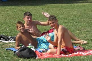 Vrući dan na požeškim bazenima: 9.8.2015.