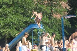 Vrući dan na požeškim bazenima: 9.8.2015.