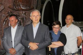 Kutjevo: Punjenje Festivalskog vina