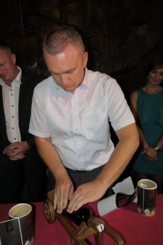 Kutjevo: Punjenje Festivalskog vina