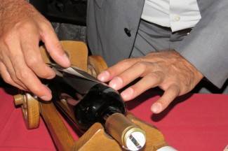 Kutjevo: Punjenje Festivalskog vina