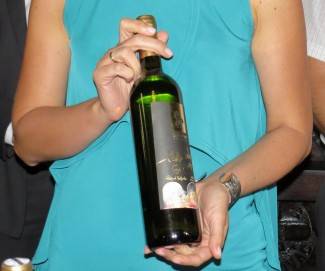 Kutjevo: Punjenje Festivalskog vina