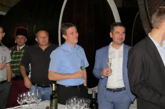 Kutjevo: Punjenje Festivalskog vina