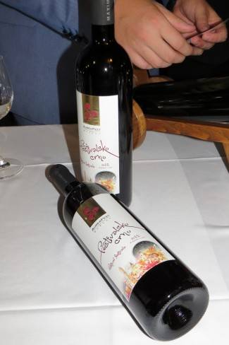 Kutjevo: Punjenje Festivalskog vina