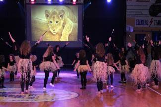 Rasplesana Požega za gladne: Tema koreografija Afrika i ¨Marijini obroci¨