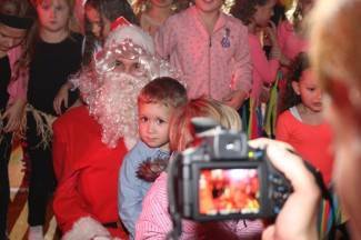 Rasplesana Požega za gladne: Tema koreografija Afrika i ¨Marijini obroci¨