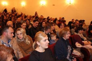 Božićna priredba starijih skupina Dječjih vrtića Požega, 22.12.2015.