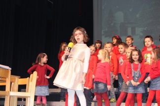 Božićna priredba starijih skupina Dječjih vrtića Požega, 22.12.2015.