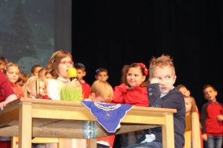 Božićna priredba starijih skupina Dječjih vrtića Požega, 22.12.2015.