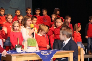 Božićna priredba starijih skupina Dječjih vrtića Požega, 22.12.2015.