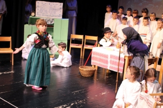 Božićna priredba starijih skupina Dječjih vrtića Požega, 22.12.2015.