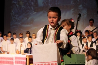 Božićna priredba starijih skupina Dječjih vrtića Požega, 22.12.2015.