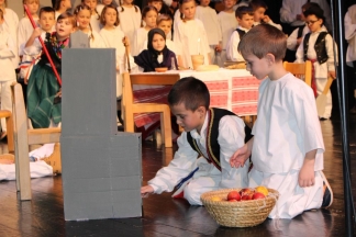 Božićna priredba starijih skupina Dječjih vrtića Požega, 22.12.2015.