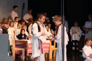 Božićna priredba starijih skupina Dječjih vrtića Požega, 22.12.2015.