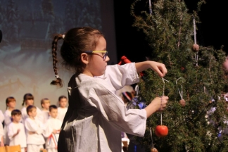 Božićna priredba starijih skupina Dječjih vrtića Požega, 22.12.2015.