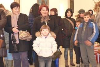 Vjernici pravoslavne vjeroispovjesti proslavili Badnjak, 6.1.2016.