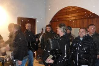 Vjernici pravoslavne vjeroispovjesti proslavili Badnjak, 6.1.2016.