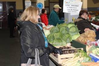 Ponuda na požeškoj tržnici, 10.3.2016.